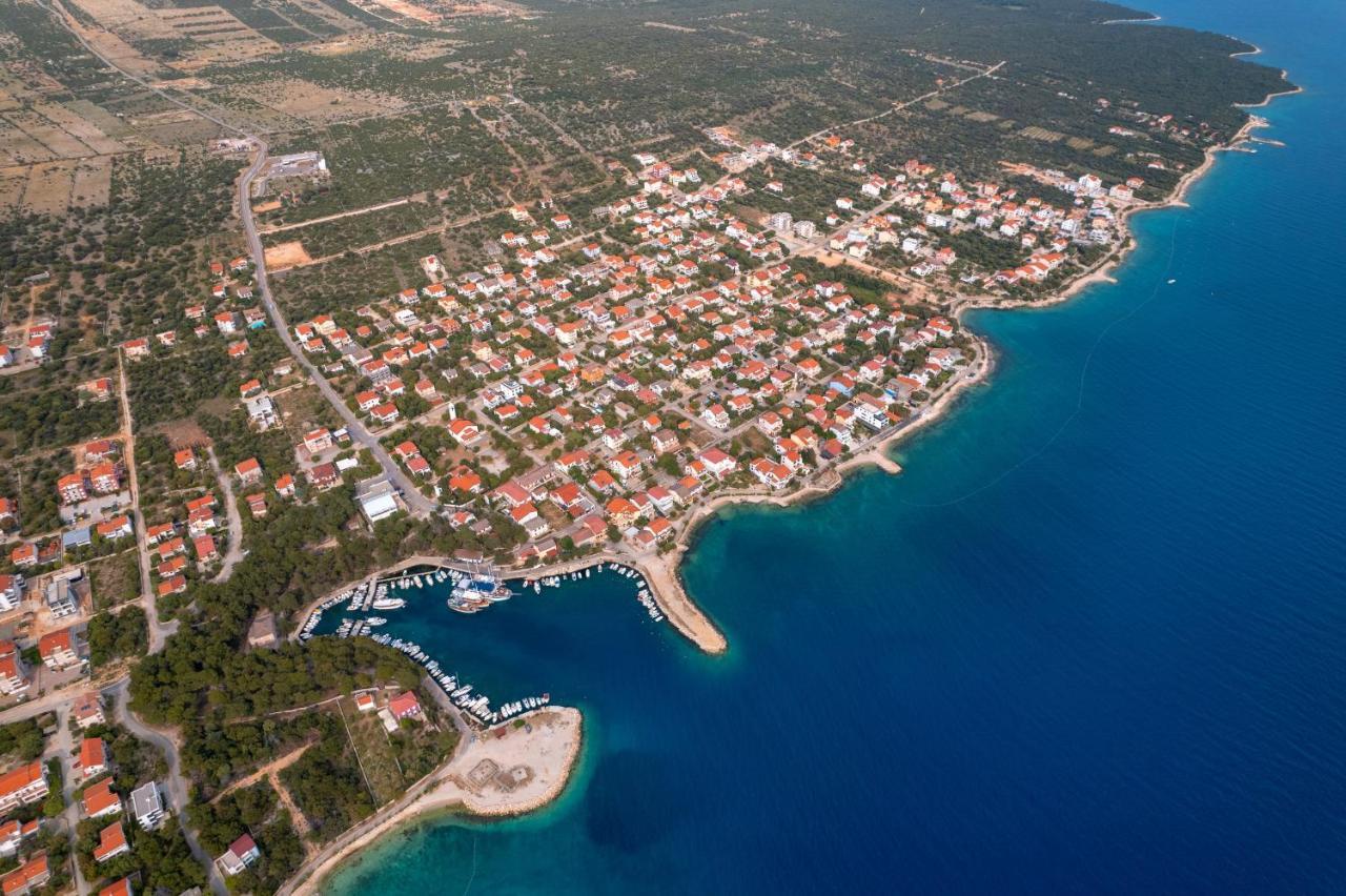 Apartments With A Parking Space Mandre, Pag - 18748 Колан Екстер'єр фото