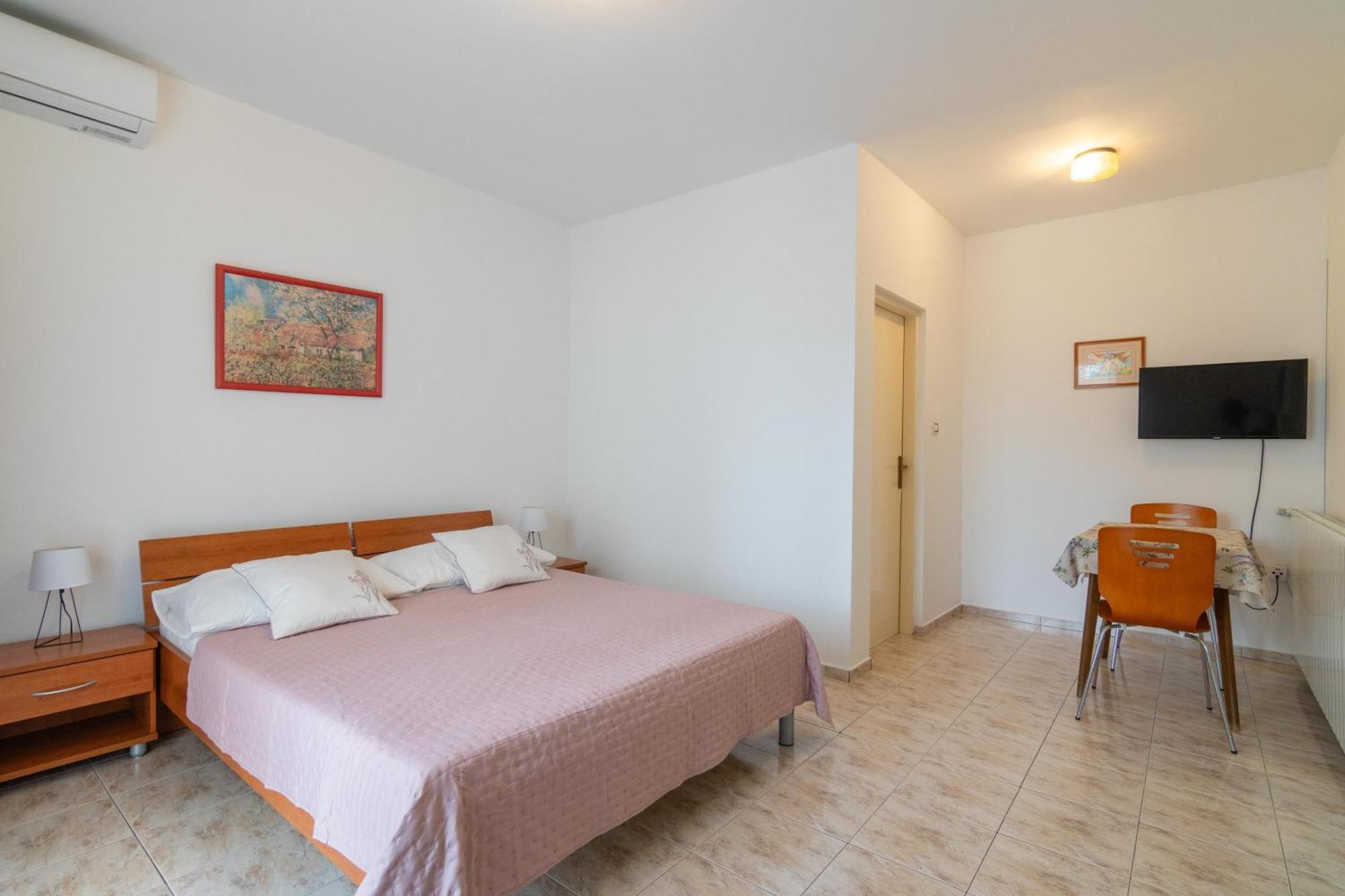 Apartments With A Parking Space Mandre, Pag - 18748 Колан Екстер'єр фото