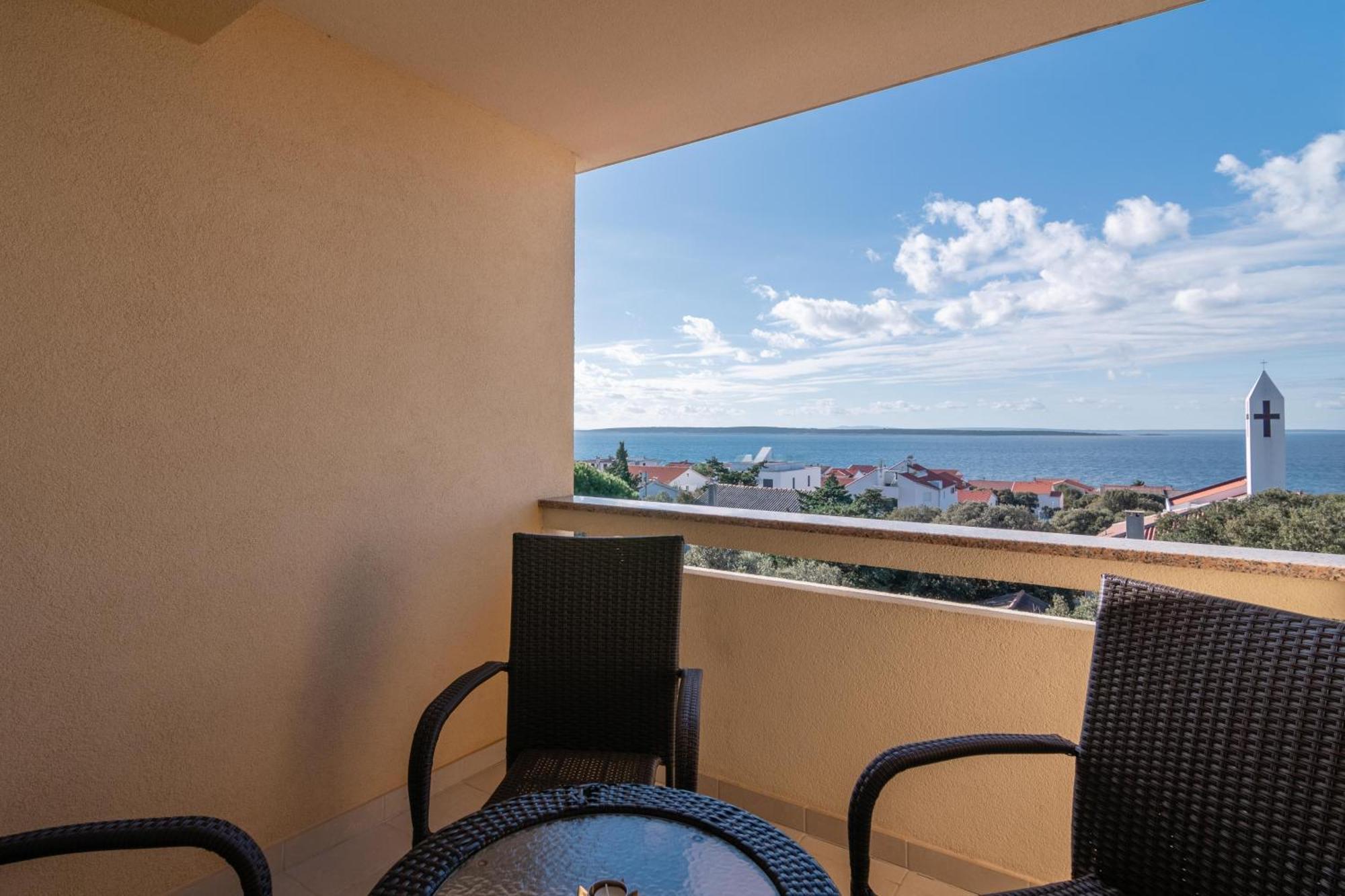 Apartments With A Parking Space Mandre, Pag - 18748 Колан Екстер'єр фото