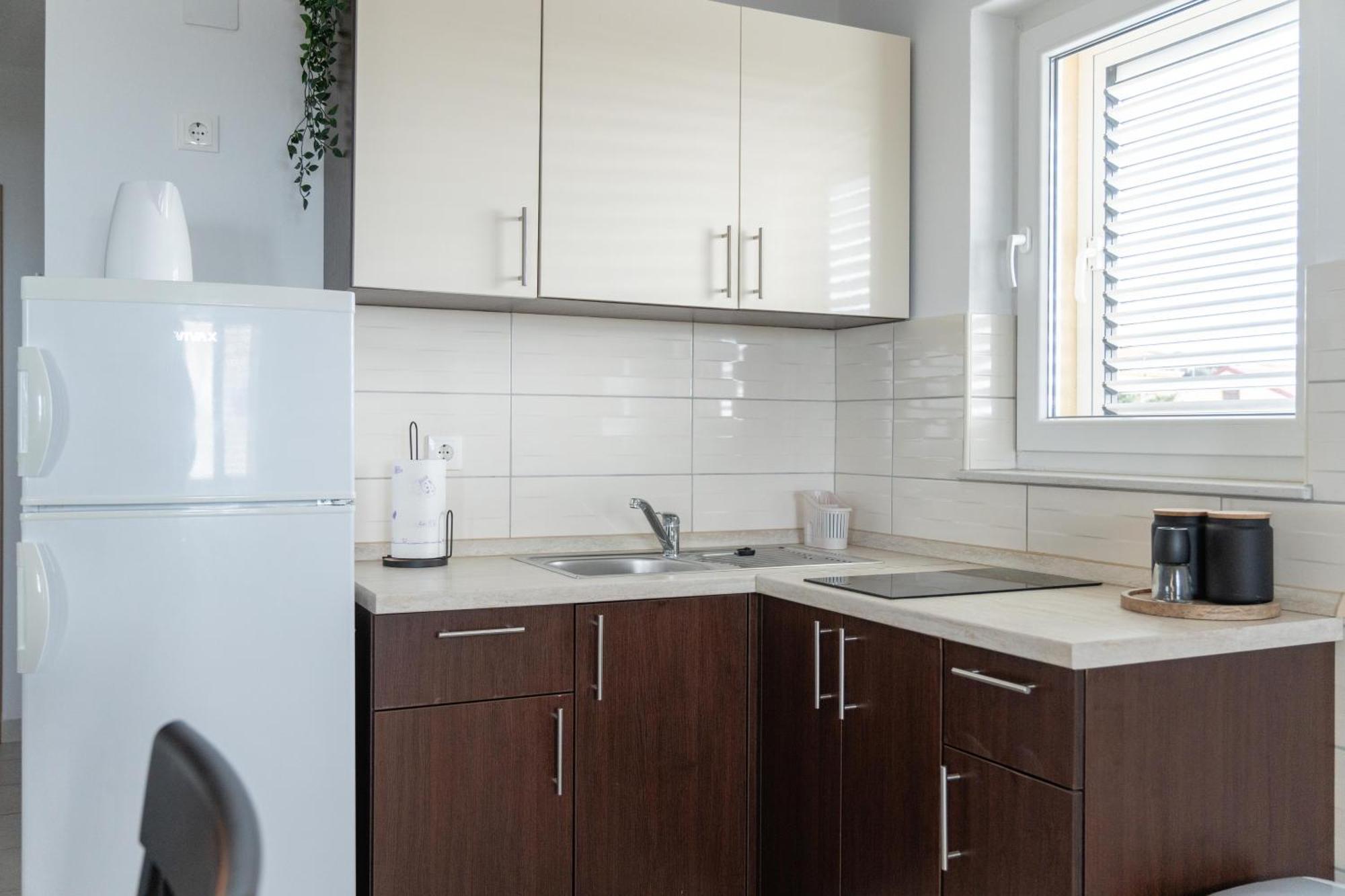 Apartments With A Parking Space Mandre, Pag - 18748 Колан Екстер'єр фото