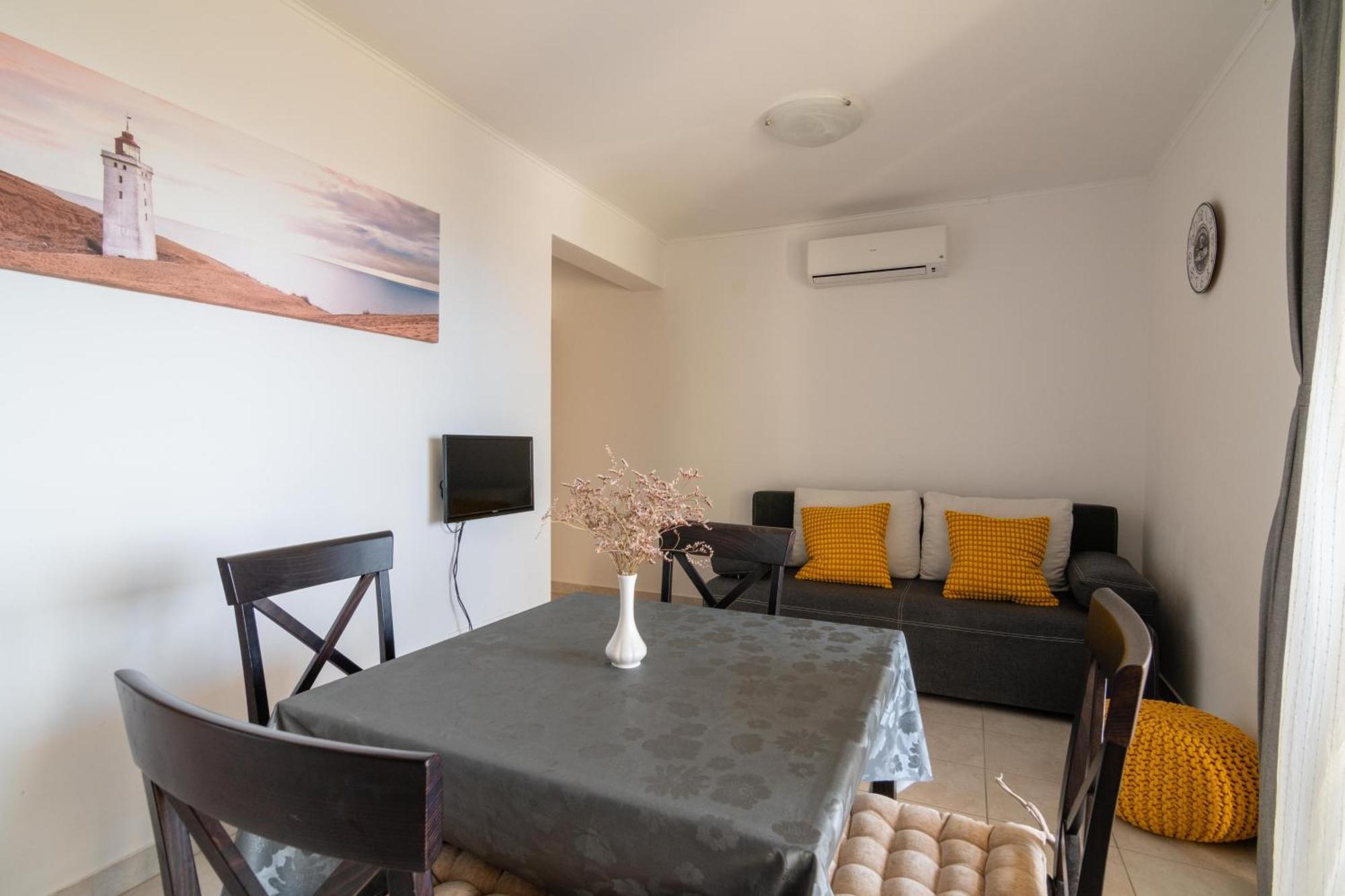 Apartments With A Parking Space Mandre, Pag - 18748 Колан Екстер'єр фото