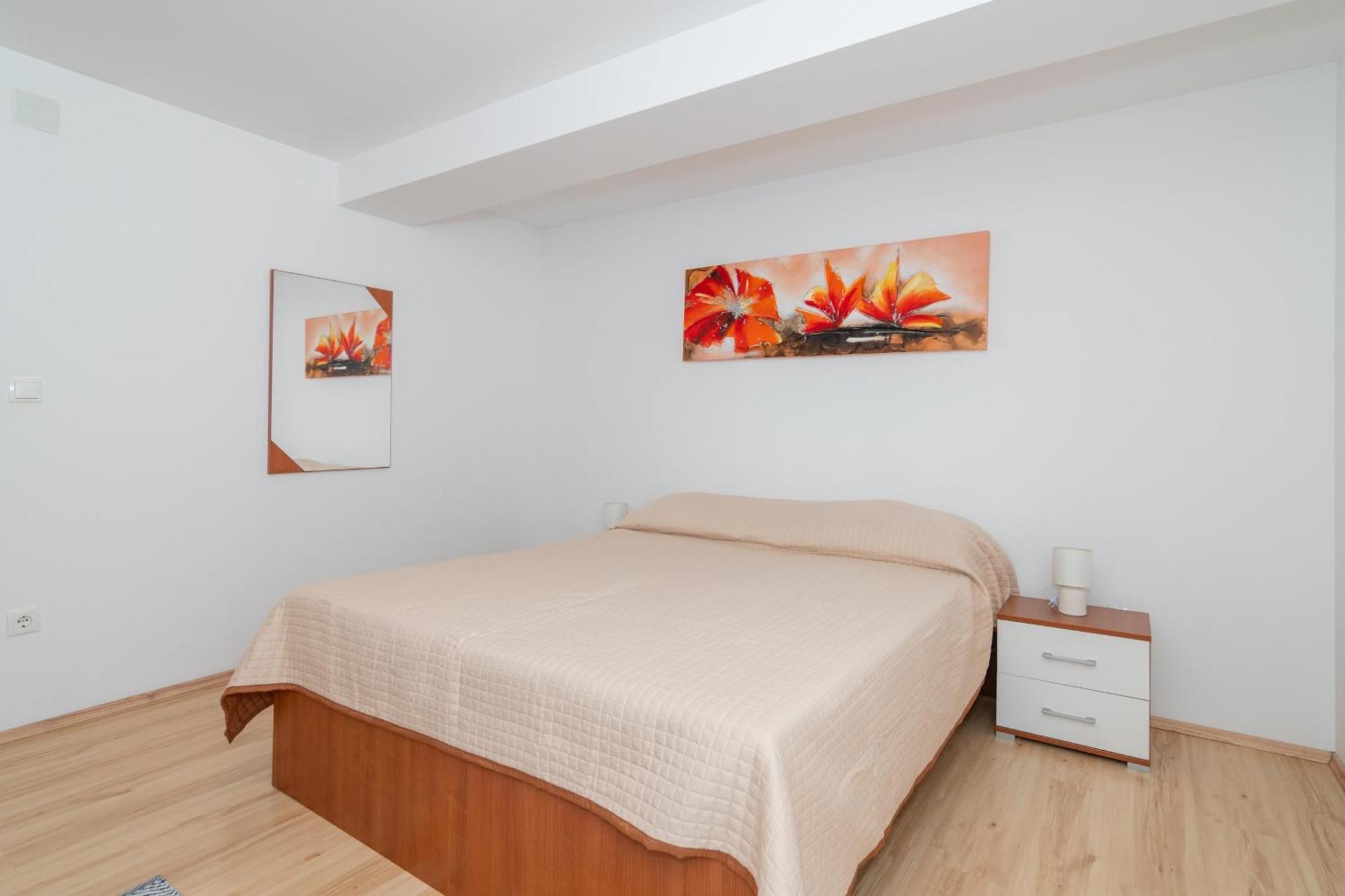 Apartments With A Parking Space Mandre, Pag - 18748 Колан Екстер'єр фото